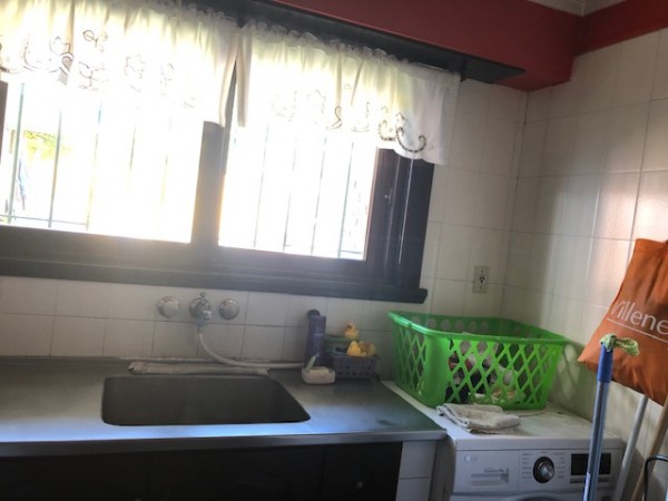 hermoso chalet en colina, amplio, impecable, consulte !!!!