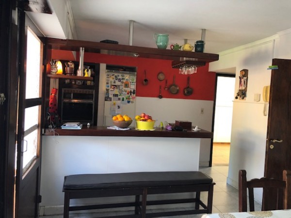 hermoso chalet en colina, amplio, impecable, consulte !!!!