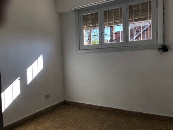 VENTA CON RENTA RECIENTE !!! Excelentes inquilinos !!! CHALET CHAUVIN, EXCELENTE ZONA APTA POYECTO FAMILIAR, PROFESIONAL, MULTIFAMILIAR, ETC
