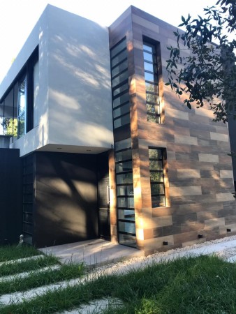 VENTA BOSQUE PERALTA RAMOS !!!! CHALET MODERNO, HERMOSO, NUEVO