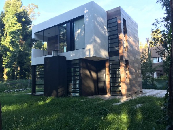 VENTA BOSQUE PERALTA RAMOS !!!! CHALET MODERNO, HERMOSO, NUEVO