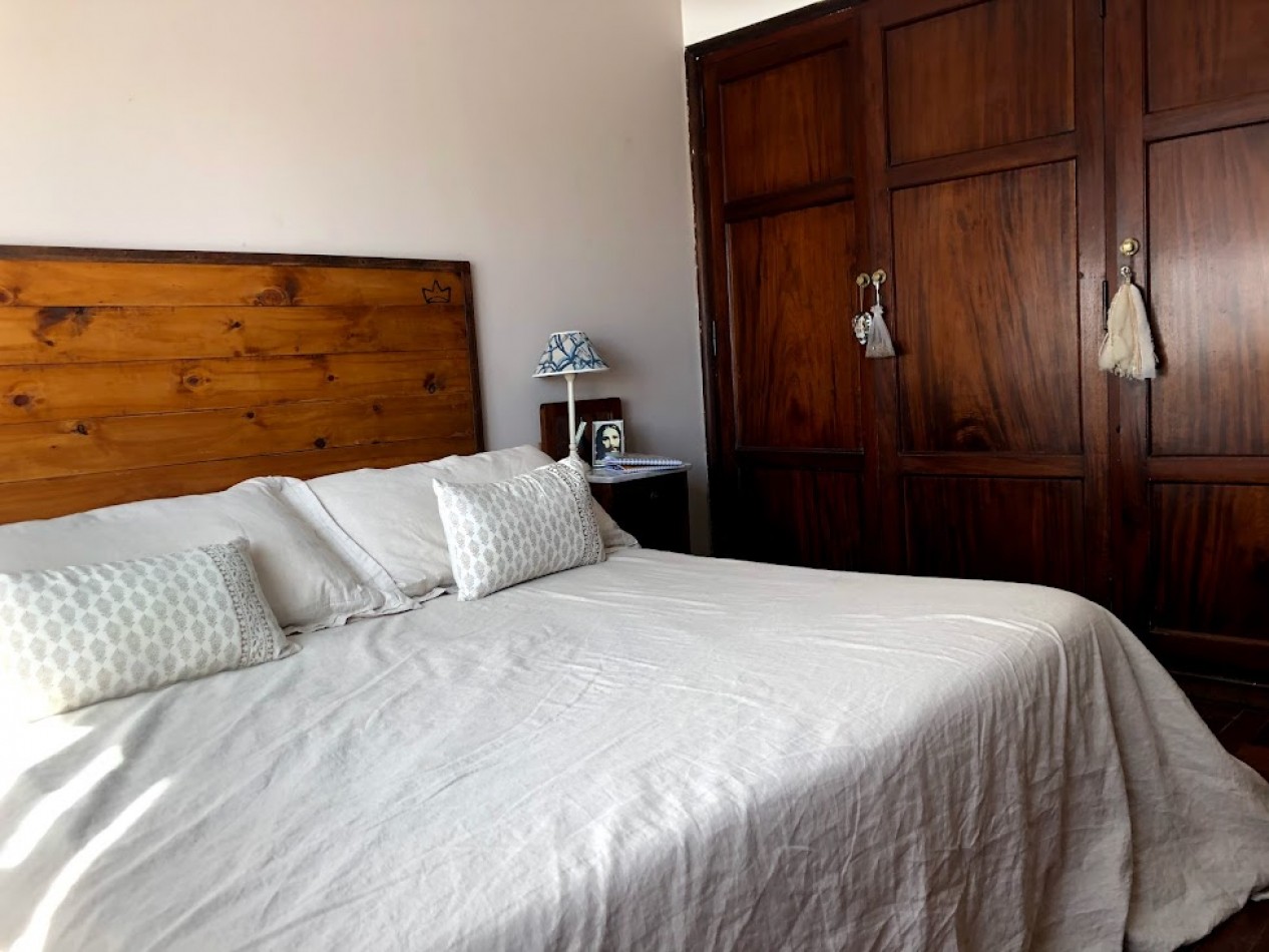 ALQUILER por temporada corta o de verano en Mar del Plata !!! DISPONIBLE DICIEMBRE DEPARTAMENTO EN PH DE 2 amb. 2/3 PLAZAS. MUY AMPLIO, LUMINOSO Y TRANQUILO. ZONA CHAUVIN, 1o PISO POR ESCALERA, HERMOSO !!!!