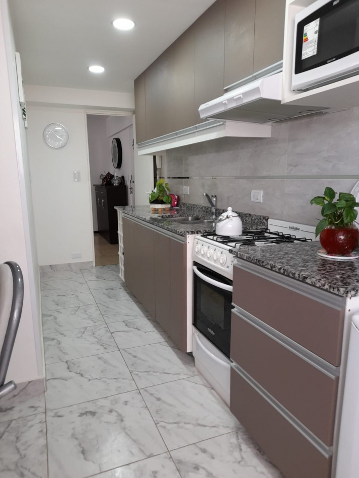 DEPARTAMENTO 3 AMB RECICLADO A NUEVO ZONA CENTRO