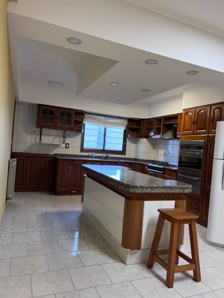 VENTA MDP, ZONA CHAUVIN/MACROCENTRO, PISO UNICO EN SU ESTILO, CALIDAD, METRAJE, AMPLITUD DE AMBIENTES, VISTA PANORAMICA, CONSULTANOS !!!