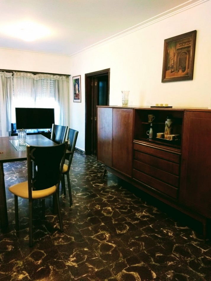 PH 3 AMB. CON ESCRITORIO EN VENTA A METROS DEL MAR, EN EL PRIVILEGIADO BARRIO SAN CARLOS