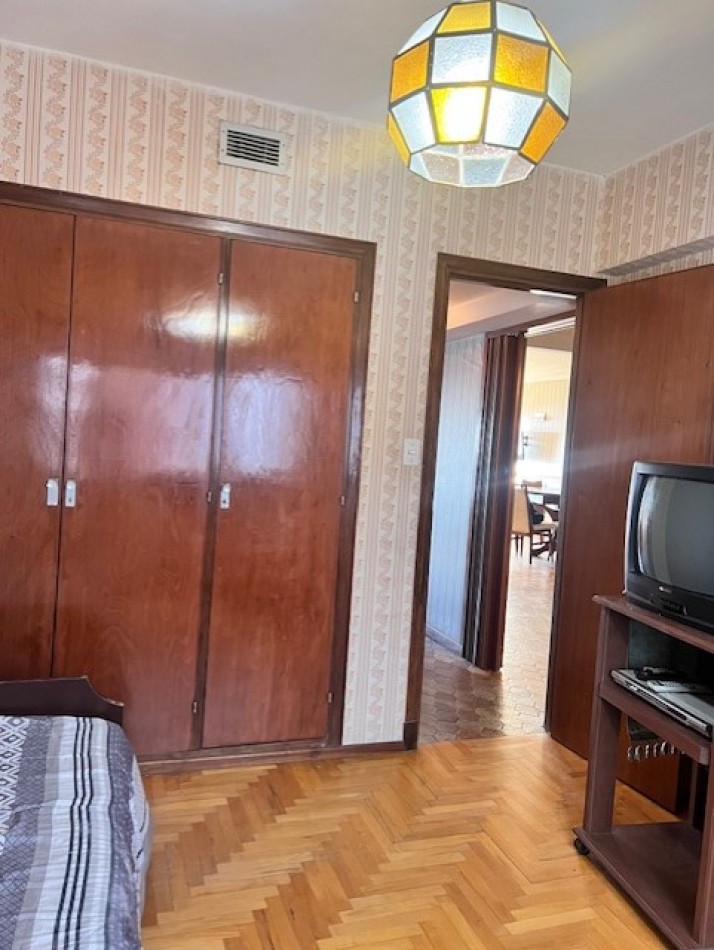 VENTA, CON RENTA !!! DEPARTAMENTO VISTA PLENA AL MAR, FRENTE AL MAR Y LA PLAZA ESPAÑA, 3 AMB. CON DEPENDENCIAS Y COCHERA