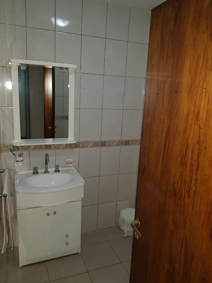 venta impactante piso con parque y quincho propio y cochera 2/3 autos, a metros del mar !!!!!