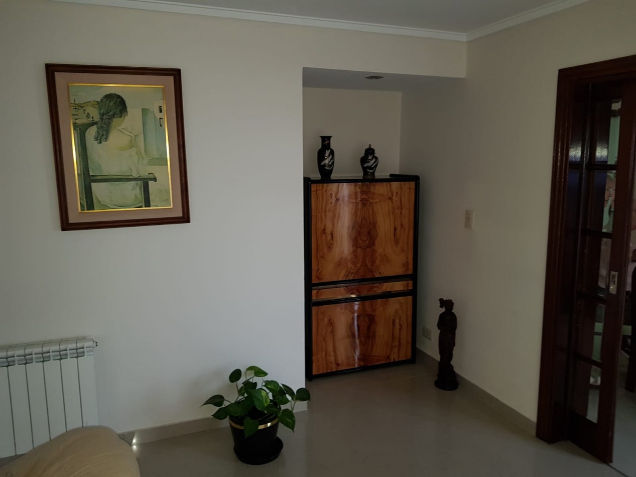 venta impactante piso con parque y quincho propio y cochera 2/3 autos, a metros del mar !!!!!