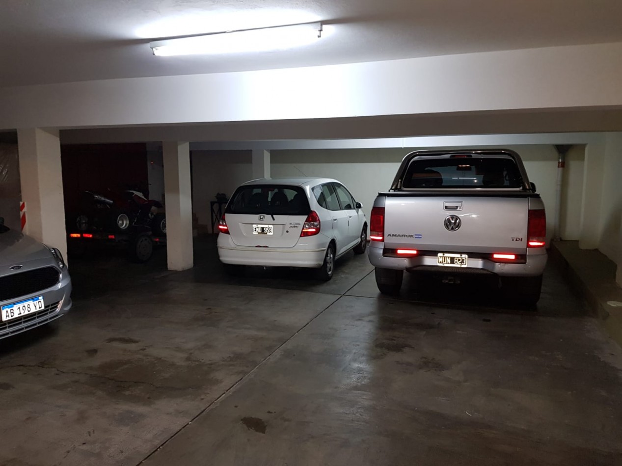 venta impactante piso con parque y quincho propio y cochera 2/3 autos, a metros del mar !!!!!