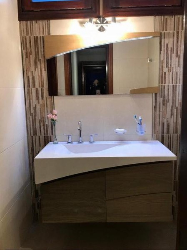 venta impactante piso con parque y quincho propio y cochera 2/3 autos, a metros del mar !!!!!