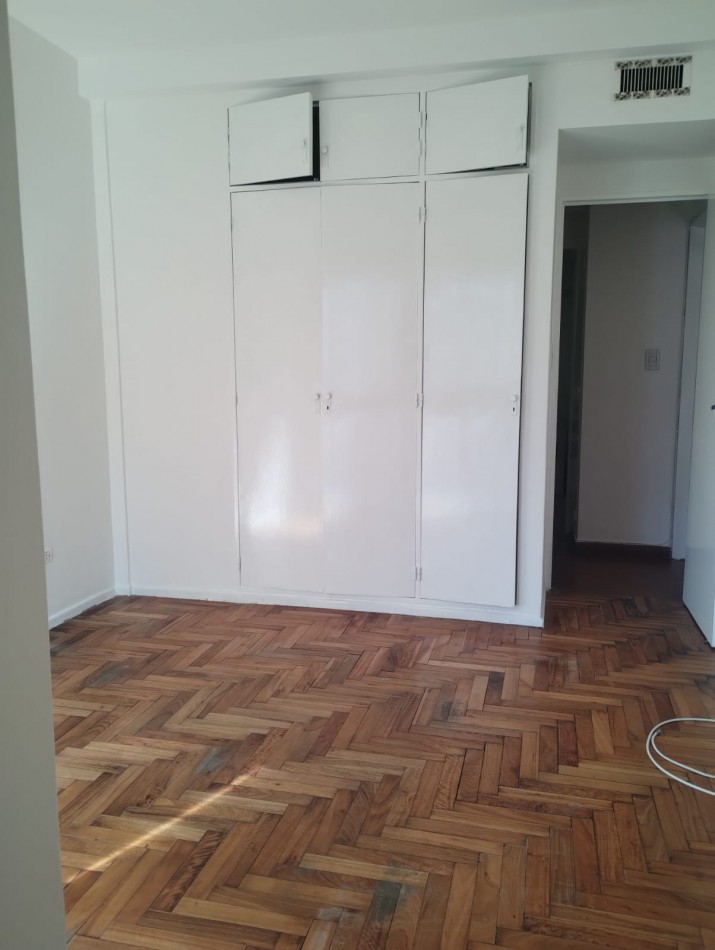 VENTA DEPARTAMENTO 3 AMBIENTES, AL FRENTE, BALCON Y COCHERA, PLAZA MITRE Y....RETASADO !!!!!!