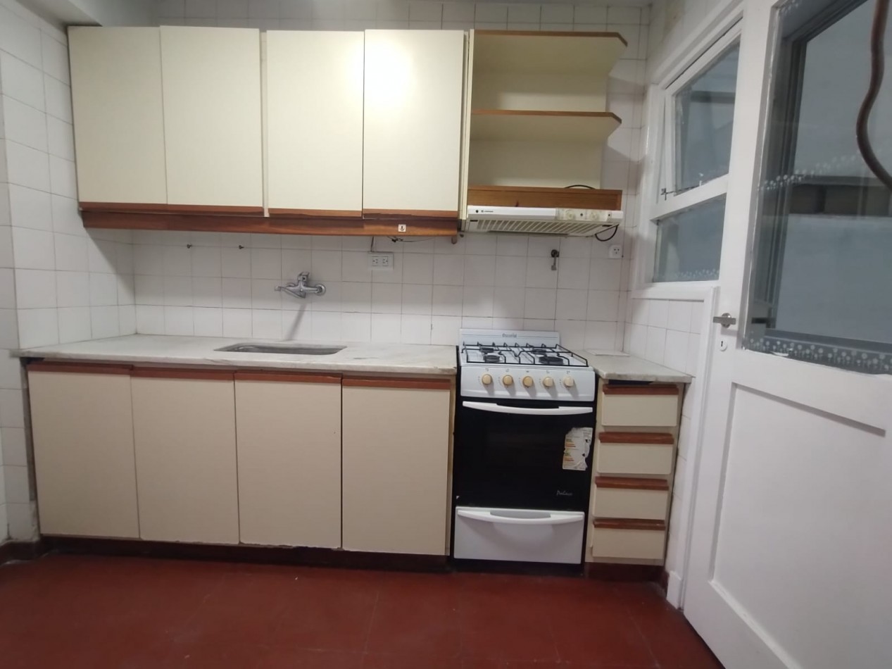 VENTA DEPARTAMENTO 3 AMBIENTES, AL FRENTE, BALCON Y COCHERA, PLAZA MITRE Y....RETASADO !!!!!!