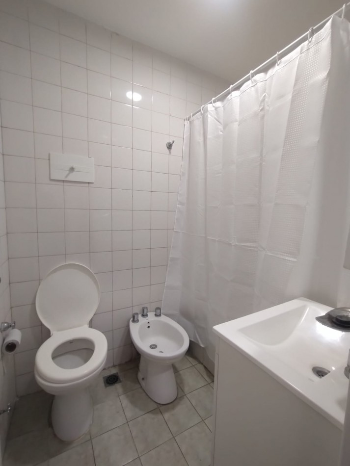 VENTA DEPARTAMENTO 3 AMBIENTES, AL FRENTE, BALCON Y COCHERA, PLAZA MITRE Y....RETASADO !!!!!!