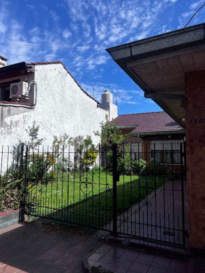 VENTA CHALET DESARROLLADO EN UNA SOLA PLANTA, CON PARQUE Y PATIO, ZONA NUEVA POMPEYA, a 7 cuadras del mar