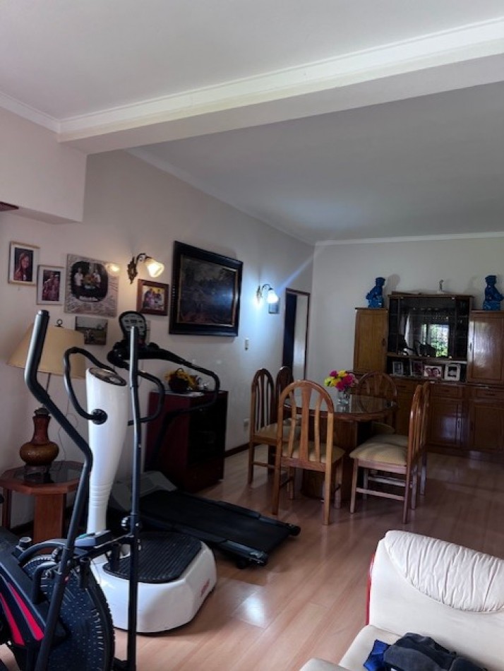 VENTA CHALET DESARROLLADO EN UNA SOLA PLANTA, CON PARQUE Y PATIO, ZONA NUEVA POMPEYA, a 7 cuadras del mar