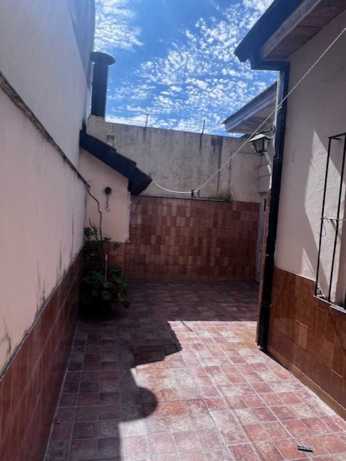 VENTA CHALET DESARROLLADO EN UNA SOLA PLANTA, CON PARQUE Y PATIO, ZONA NUEVA POMPEYA, a 7 cuadras del mar