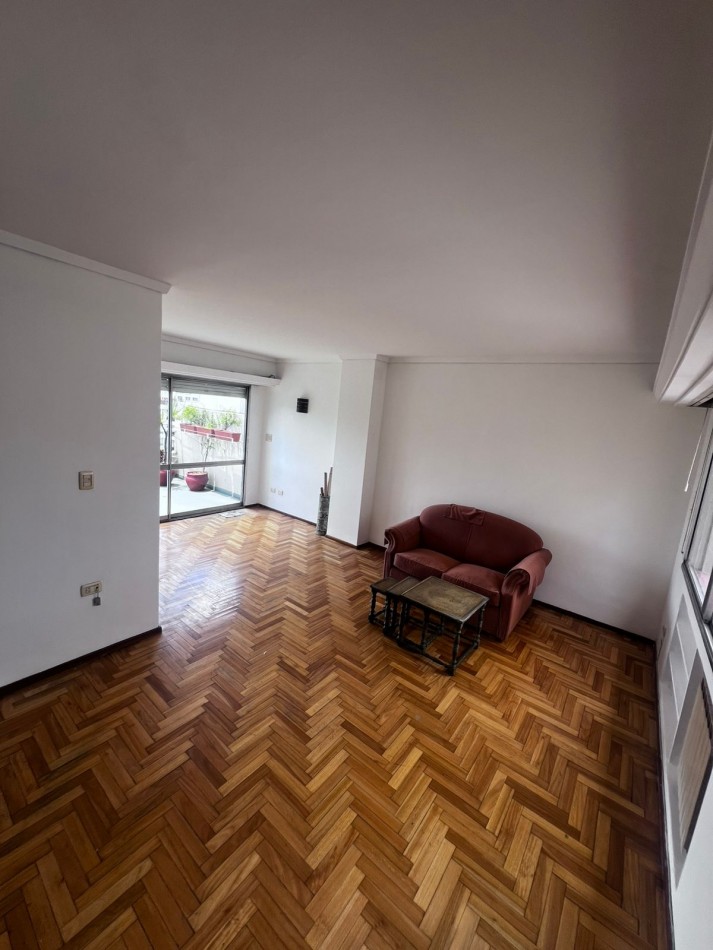 VENTA HERMOSO DPTO. 3 AMB. Y UNICO EN ZONA Y VISTAS !!!