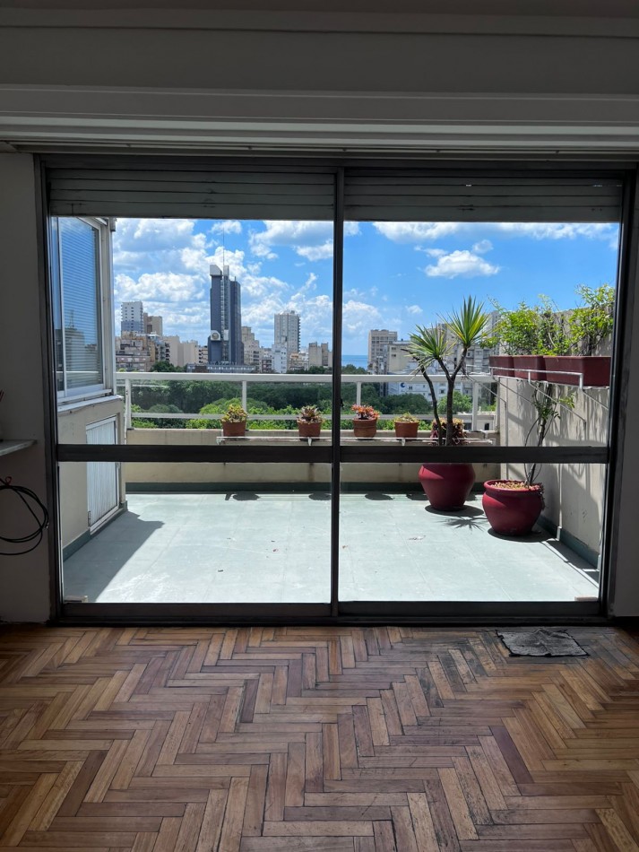 VENTA HERMOSO DPTO. 3 AMB. Y UNICO EN ZONA Y VISTAS !!!