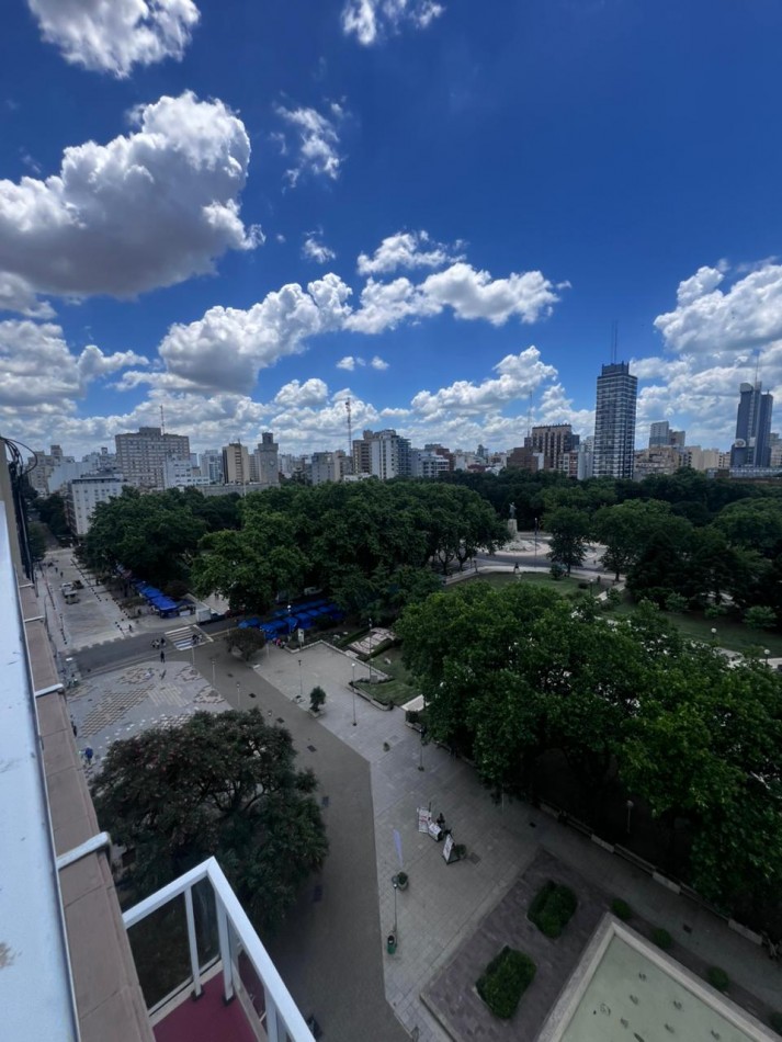 VENTA HERMOSO DPTO. 3 AMB. Y UNICO EN ZONA Y VISTAS !!!