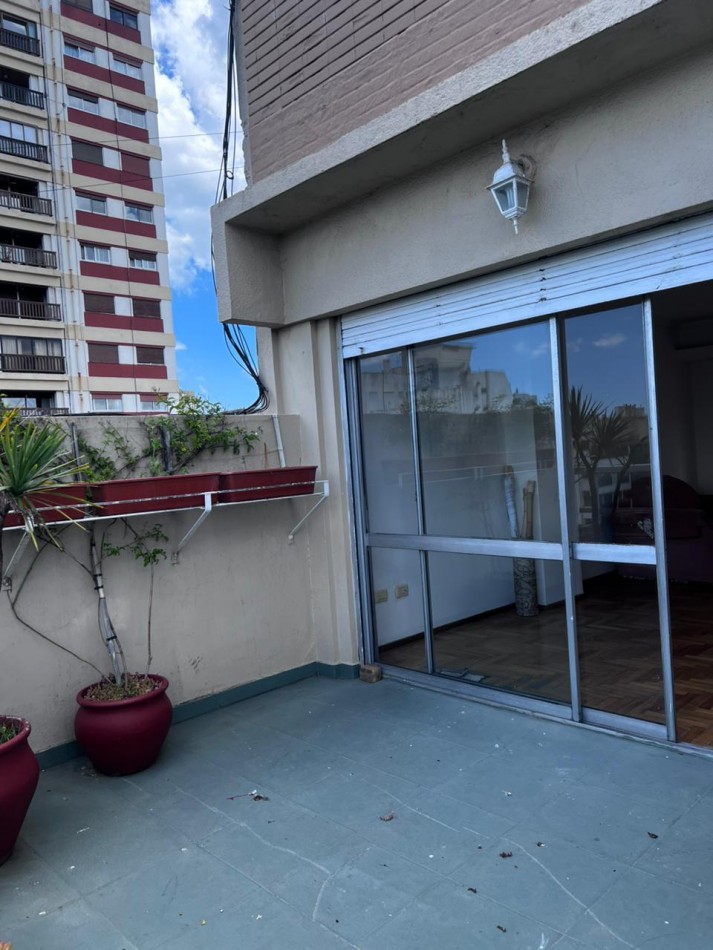 VENTA HERMOSO DPTO. 3 AMB. Y UNICO EN ZONA Y VISTAS !!!