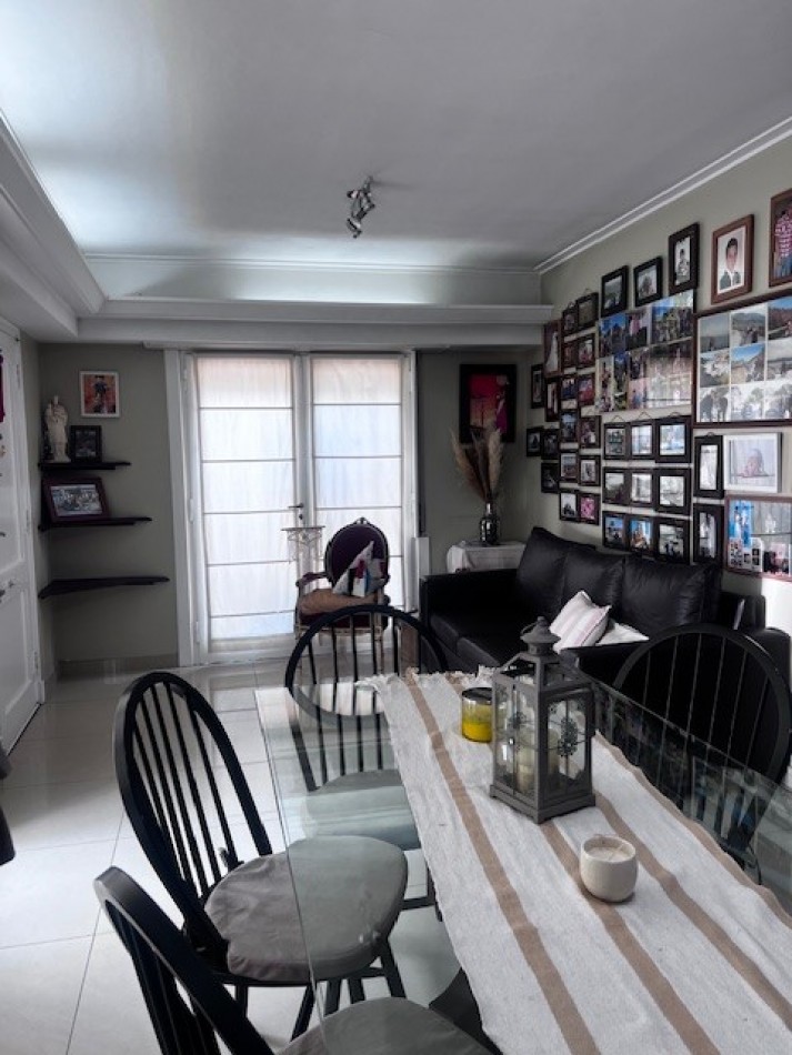 VENTA EN MDP. CHALET DE 4 AMB. CON PATIO, GARAJE Y TROTADORA P/ VS. AUTOS Y QUINCHO. ZONA ALBERTI Y JARA