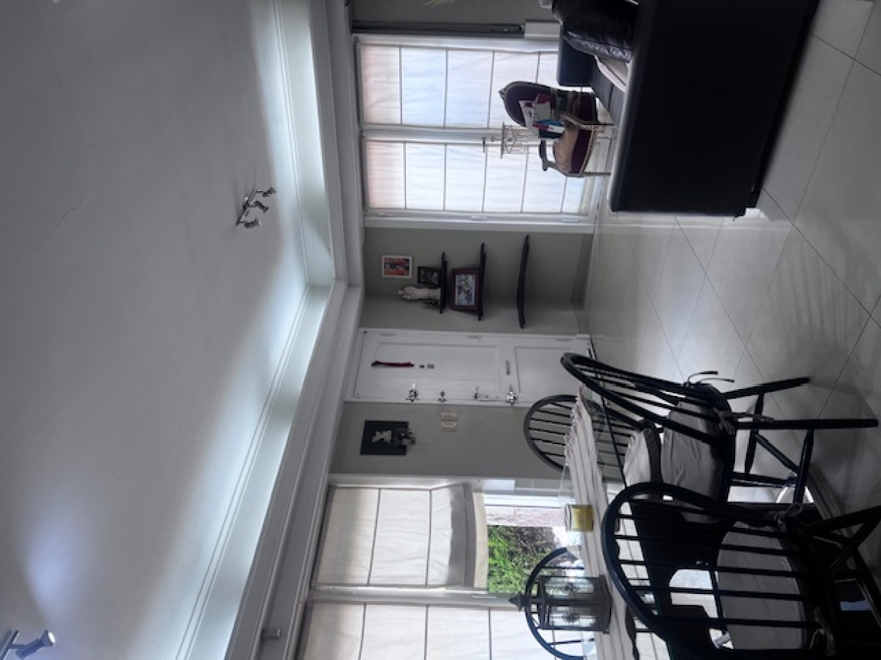 VENTA EN MDP. CHALET DE 4 AMB. CON PATIO, GARAJE Y TROTADORA P/ VS. AUTOS Y QUINCHO. ZONA ALBERTI Y JARA