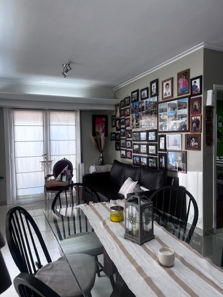 VENTA IMPECABLE CHALET, ZONA ALMAFUERTE Y JARA, MAR DEL PLATA, 4 AMB. GJE/QUINCHO Y PATIO