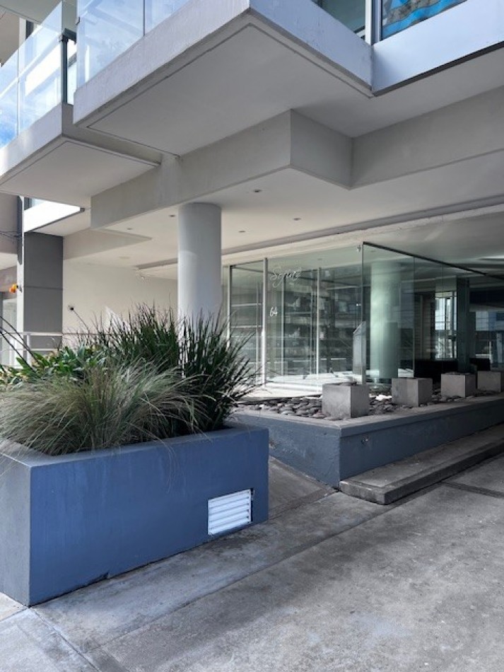 VENTA MAR DEL PLATA, HERMOSO SEMIPISO A METROS DEL MAR, PLAYA CHICA, 3 AMB. COCHERA DOBLE, OPTIMO !!!!