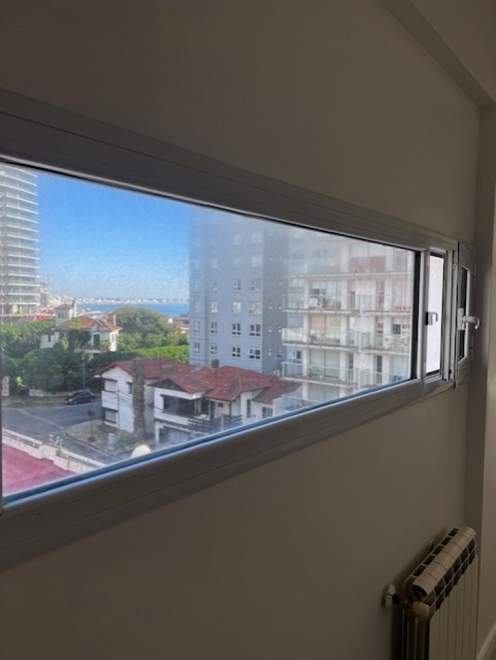 VENTA MAR DEL PLATA, HERMOSO SEMIPISO A METROS DEL MAR, PLAYA CHICA, 3 AMB. COCHERA DOBLE, OPTIMO !!!!
