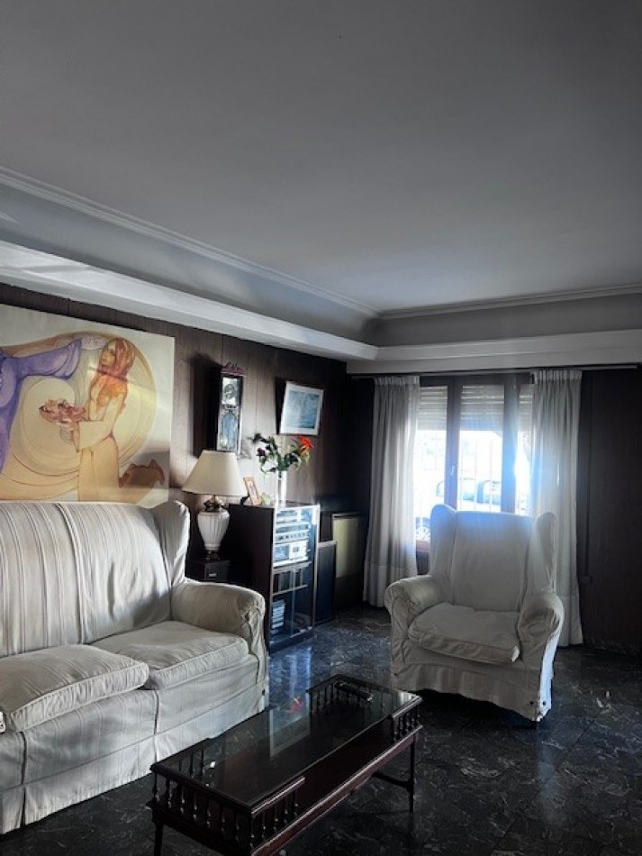Venta chalet Mar del Plata amplio chalet uso familiar y o comercil 6 ambientes zona San Jose