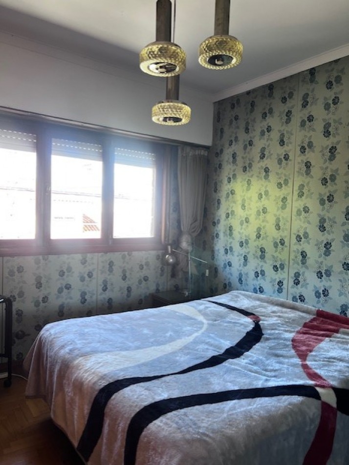 Venta chalet Mar del Plata amplio chalet uso familiar y o comercil 6 ambientes zona San Jose