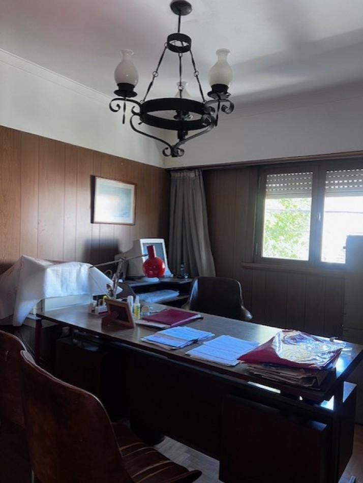 Venta chalet Mar del Plata amplio chalet uso familiar y o comercil 6 ambientes zona San Jose