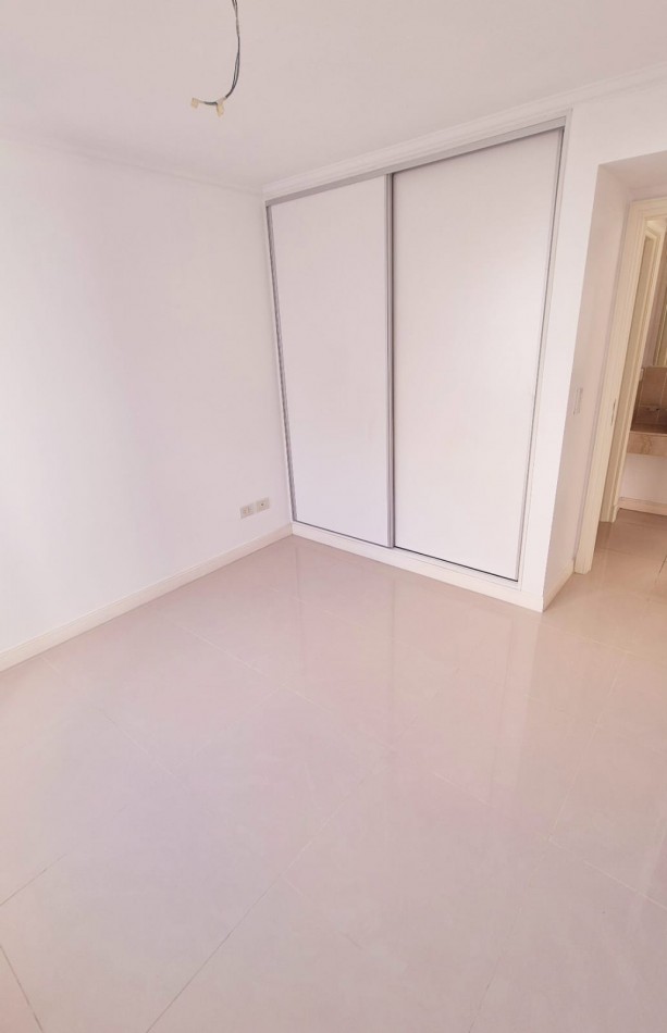 ALQUILER ANUAL, HERMOSO DEPARTAMENTO DE 2 AMB. A METROS DEL MAR