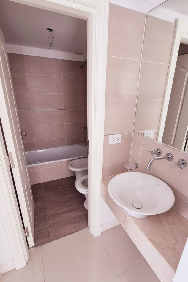 ALQUILER ANUAL, HERMOSO DEPARTAMENTO DE 2 AMB. A METROS DEL MAR