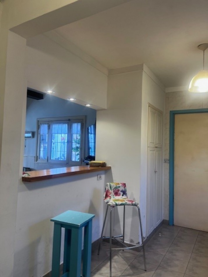 VENTA CHALET ZONA GUEMES, A METROS DEL SHOPPING, CHALET TIPICO MDP, 3 amb. mas dependencias dobles con baño, garaje y patio