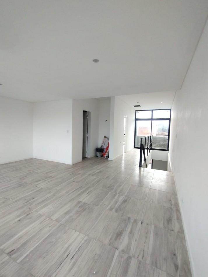 VENTA DE DUPLEX !!!!! ACTUALIZADO PRECIO DE ESTE HERMOSOS DUPLEX, A POCAS CUADRAS DEL MAR, ZONA SUR DE MDP, 3 COMODOS AMBIENTES, DISENO MODERNO, VELO !!!
