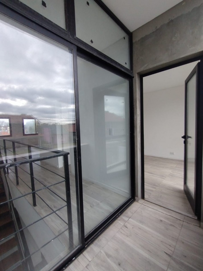 VENTA DE DUPLEX !!!!! ACTUALIZADO PRECIO DE ESTE HERMOSOS DUPLEX, A POCAS CUADRAS DEL MAR, ZONA SUR DE MDP, 3 COMODOS AMBIENTES, DISENO MODERNO, VELO !!!