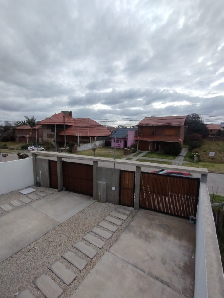 VENTA DE DUPLEX !!!!! ACTUALIZADO PRECIO DE ESTE HERMOSOS DUPLEX, A POCAS CUADRAS DEL MAR, ZONA SUR DE MDP, 3 COMODOS AMBIENTES, DISENO MODERNO, VELO !!!