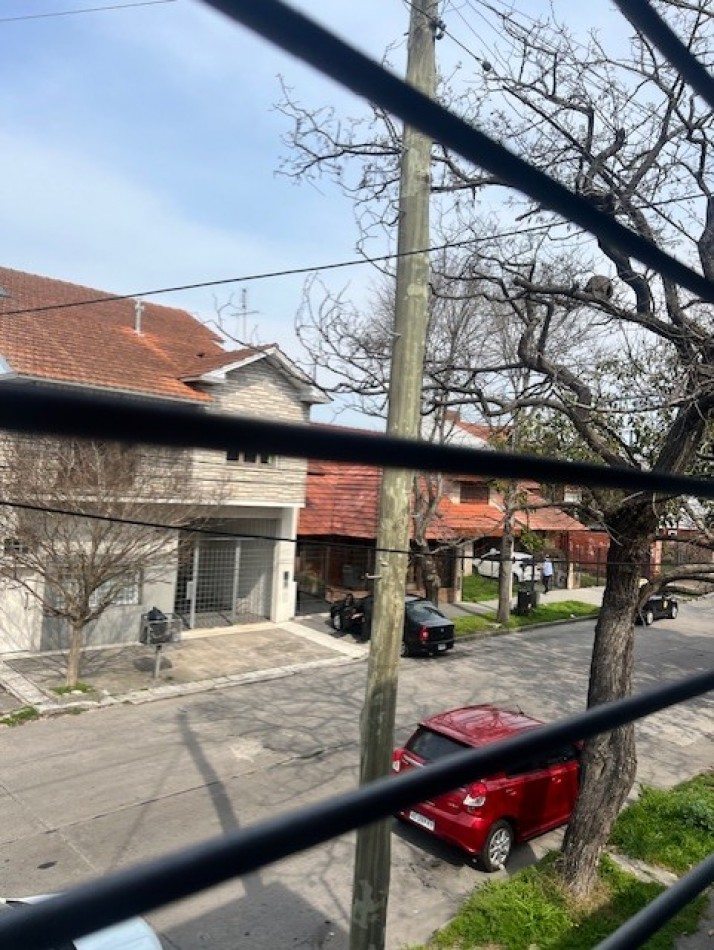 HERMOSO DUPLEX EN ALQUILER POR 24 MESES EN MAR DEL PLATA. 3 AMB. ENTRADA DE AUTO , PATIO Y BALCON
