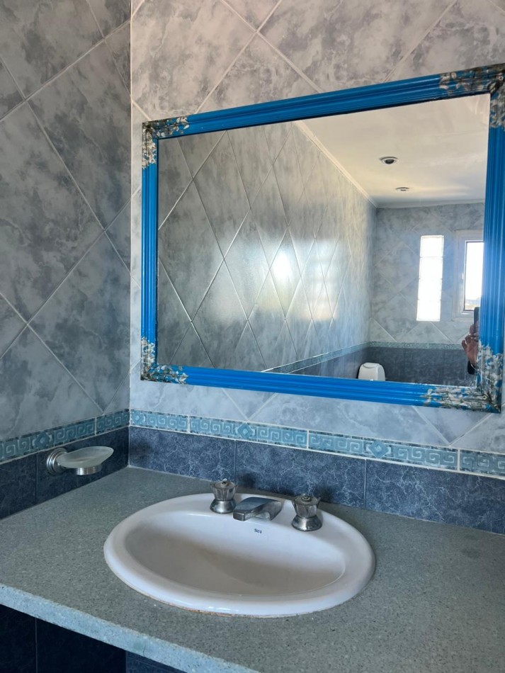 ALQUILER PH DE 2 AMB. MAS ESCRITORIO, 2/3 PERSONAS MAXIMO, EN SEGUNDO PISO POR ESCALERA, BARRIO BDO. RIVADAVIA