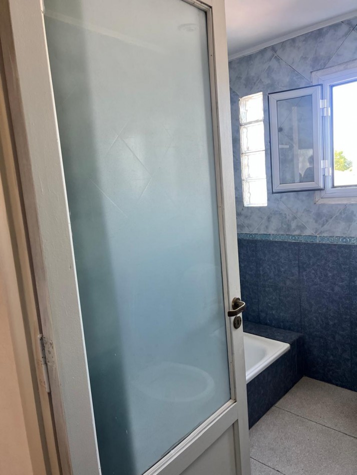 ALQUILER PH DE 2 AMB. MAS ESCRITORIO, 2/3 PERSONAS MAXIMO, EN SEGUNDO PISO POR ESCALERA, BARRIO BDO. RIVADAVIA