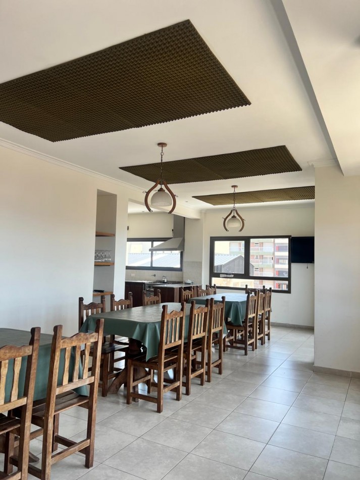 ALQUILER 24 MESES, MDP, IMPACTANTE PISO DE 3 AMB. LIVING COMEDOR, COCINA COMEDOR, LAVADERO , BALCONES, DOS COCHERAS, VISTA PLENA AL MAR  DESDE TODOS LOS AMBIENTES, UNICO !!!!