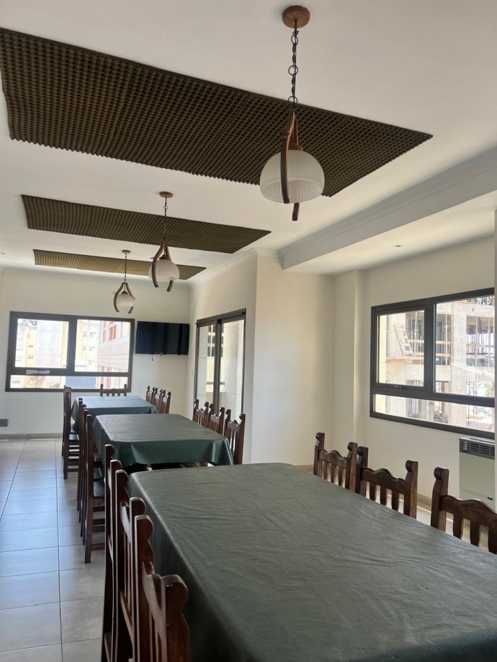 ALQUILER 24 MESES, MDP, IMPACTANTE PISO DE 3 AMB. LIVING COMEDOR, COCINA COMEDOR, LAVADERO , BALCONES, DOS COCHERAS, VISTA PLENA AL MAR  DESDE TODOS LOS AMBIENTES, UNICO !!!!