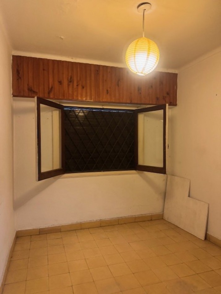 VENTA CHALET ESTILO MDP. ZONA PLAZA MITRE, IDEAL INVERSION O PROFESIONAL Y COMERCIAL