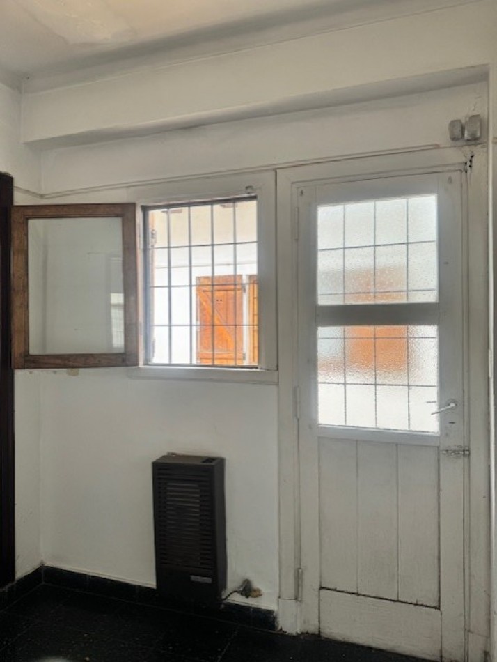 VENTA CHALET ESTILO MDP. ZONA PLAZA MITRE, IDEAL INVERSION O PROFESIONAL Y COMERCIAL