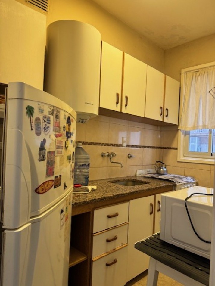 ALQUILER ANUAL O PARA ESTUDIANTES o TEMPORADA CORTA, MAR DEL PLATA !!! PLAZA COLON, EXCELENTE, 2 AMB. COLON Y ENTRE RIOS