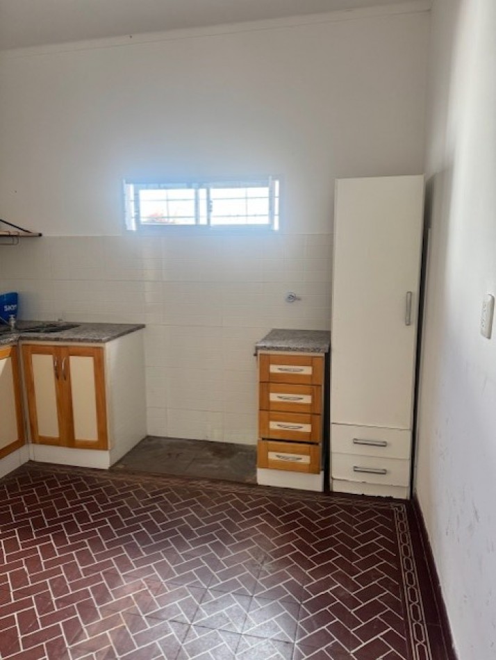 VENTA MDP, CASA 4 AMB. CON PATIO, BARRIO SAN JOSE