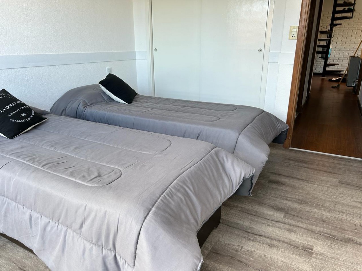 ALQUILER DE DEPTO A MTS DEL MAR, 3 AMB CON DEPENDENCIA Y TERRAZA PROPIA