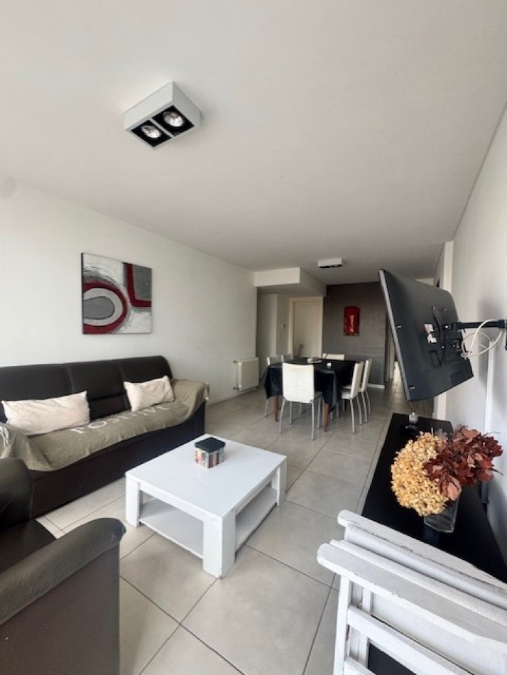 DEPARTAMENTO 3 AMBIENTES EN VENTA  EN  PLAYA  CHICA, MODERNO Y CON VISTA AL  MAR