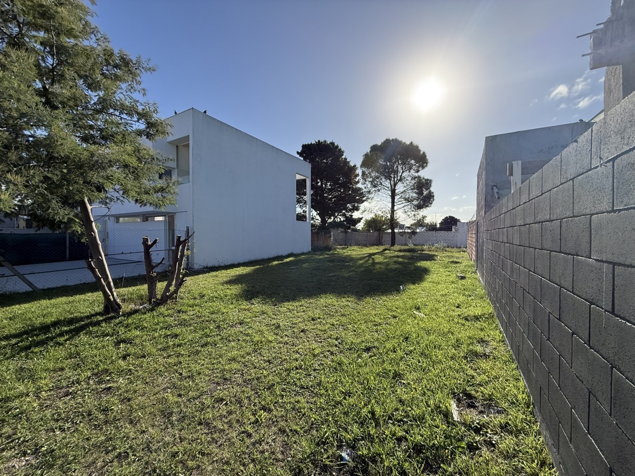 Lote en venta Barrio Los Pinares